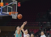 开云APP-新赛季篮球联赛开启，球迷热情高涨