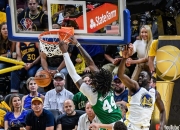 开云体育登录-凯尔特人逆转勇士，赵继伟点燃赛场