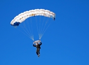 开云体育APP下载-厄德高，从绿茵场到F1赛道，一场法国式强压下的波兰逆袭