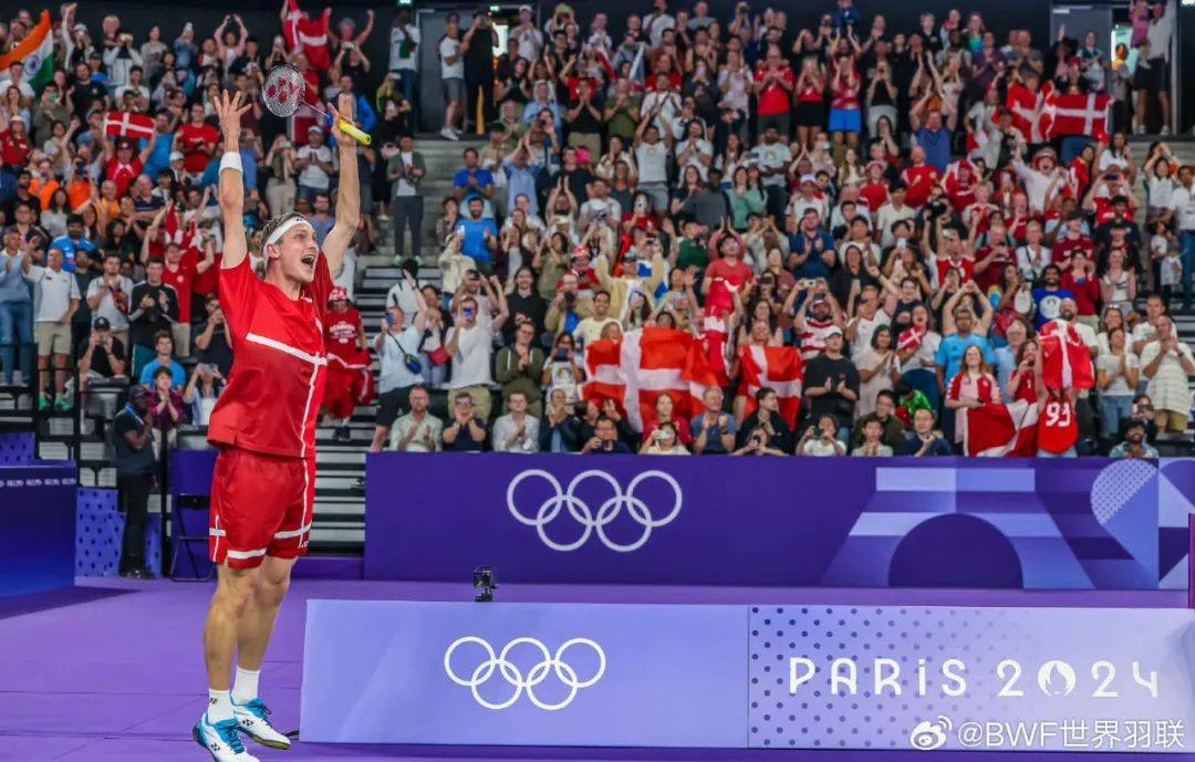 包含泰国羽毛球队完胜印度羽毛球队，安赛龙绝境逆转的词条