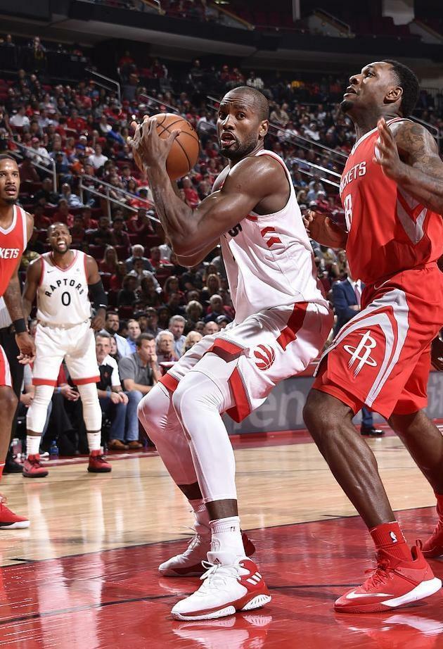 猛龙与火箭胜出,双雄对决惊心动魄的简单介绍 猛龙与火箭胜出,双雄对决惊心动魄的简单介绍