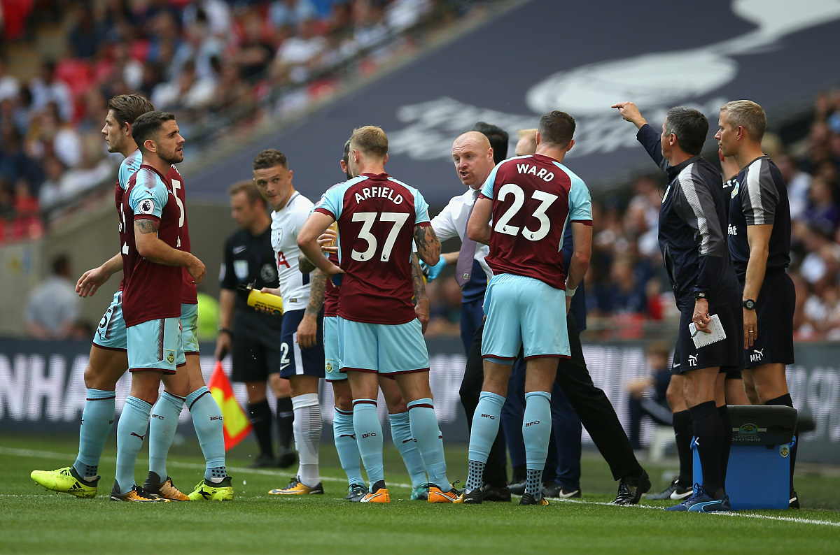 布莱顿客场斩获胜利,英格兰足球冠军悬念重重的简单介绍 布莱顿客场斩获胜利,英格兰足球冠军悬念重重的简单介绍