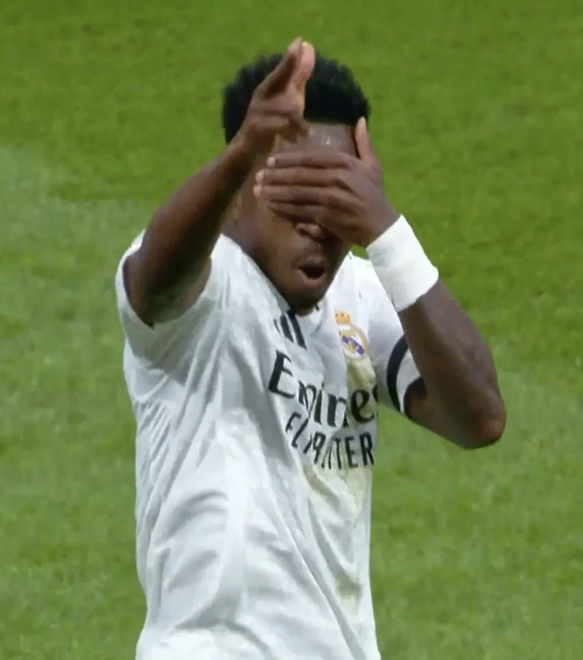 尴尬!多特蒙德射门未中,遭遇主场失利的简单介绍 尴尬!多特蒙德射门未中,遭遇主场失利的简单介绍