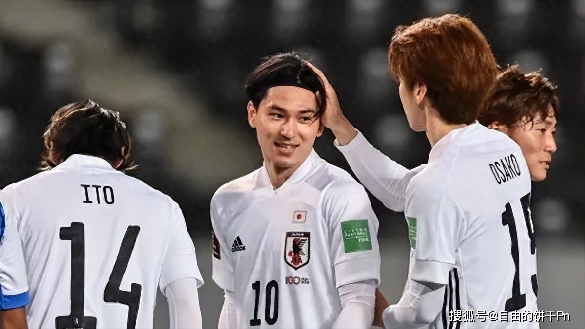 包含印度队绝杀德国队，黄鸭组合关键制胜的词条