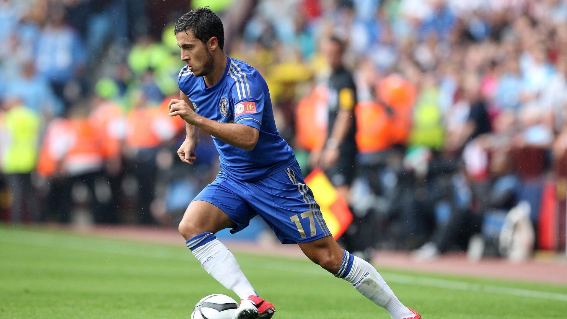 街道上的极速与绿茵场的终结,F1焦点战与拜仁的提前加冕