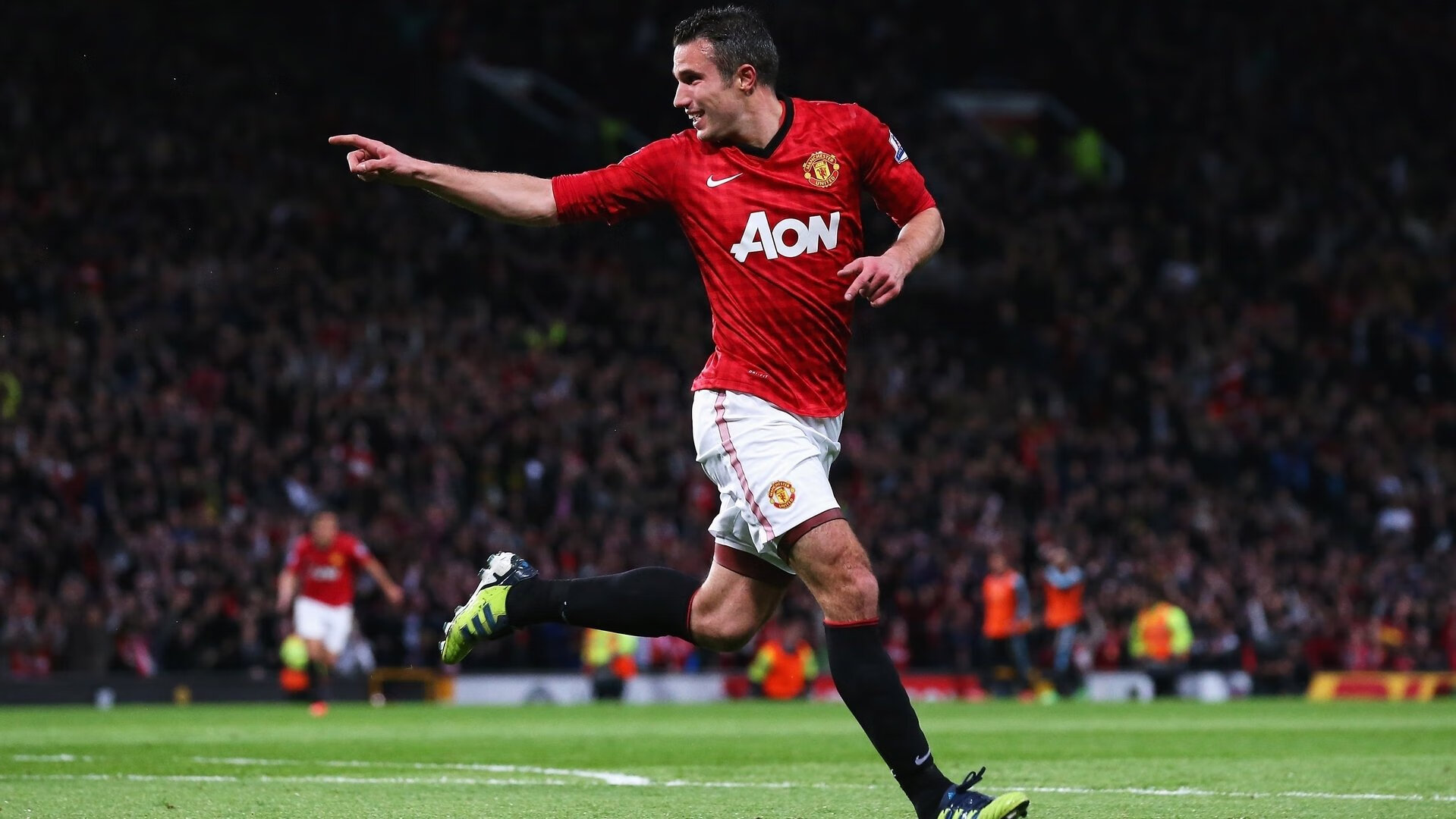 当伯纳乌遇见郁金香，李刚仁如何以韩式智慧主宰皇马与荷兰的战术博弈